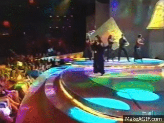 Giro_de_Geno_en_Eurovisi_n_2002